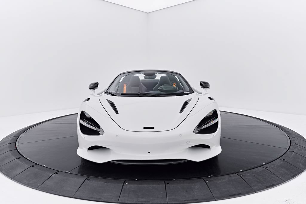 Used 2025 McLaren 750S Spider RWD image 22