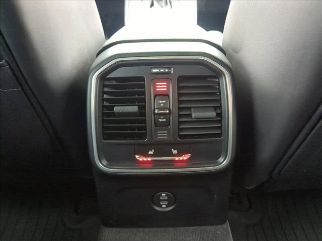 Used 2020 Porsche Macan S image 18