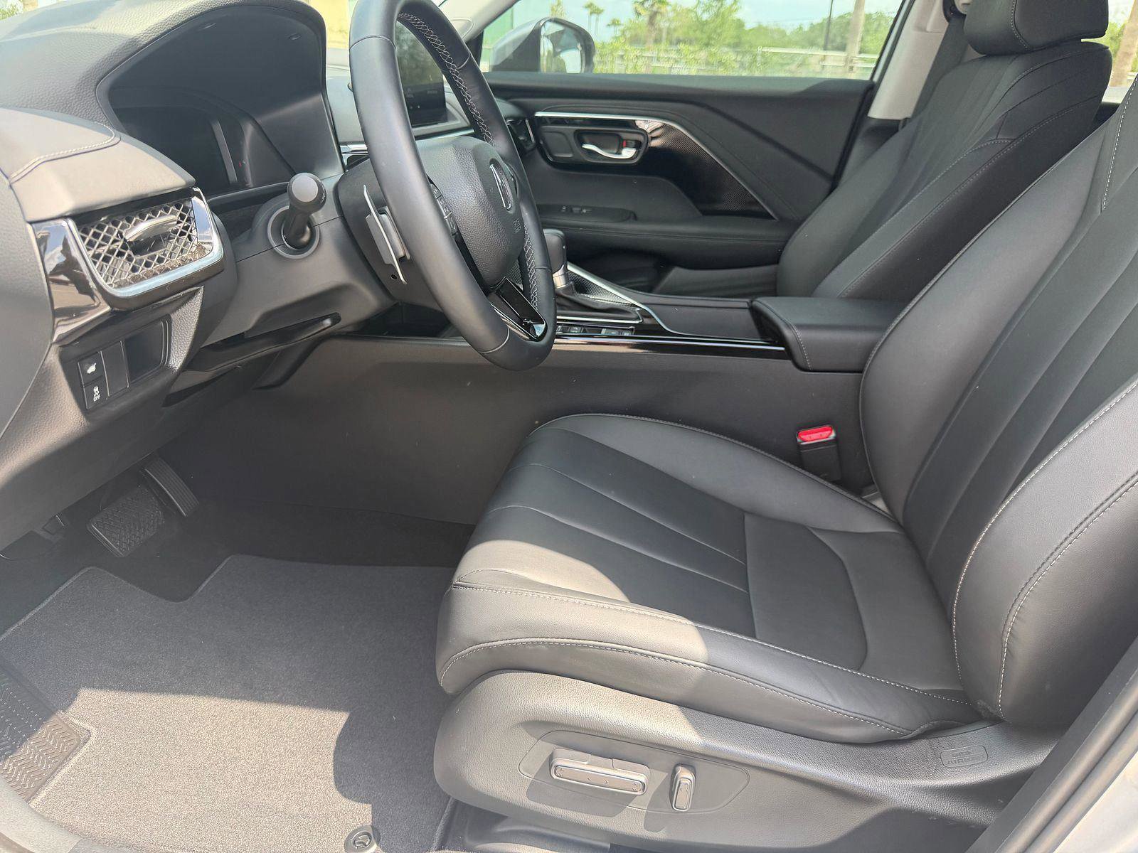 Certified 2025 Acura ADX FWD image 3