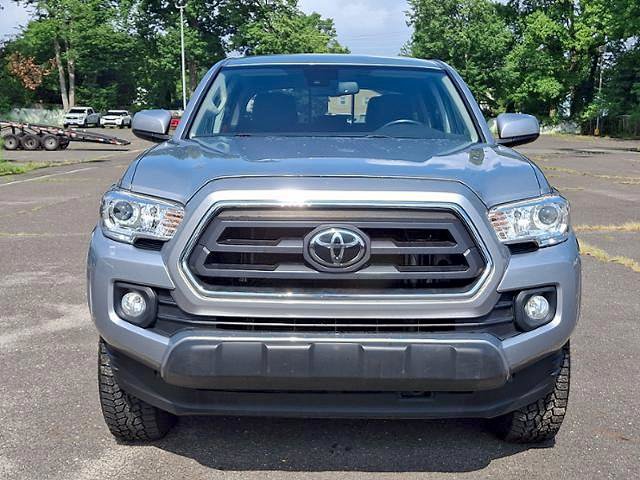 Used 2021 Toyota Tacoma SR5 AWD/4WD image 2