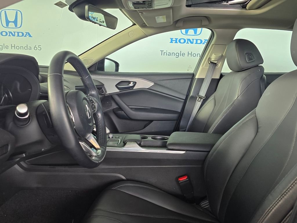 Used 2022 Acura TLX image 3