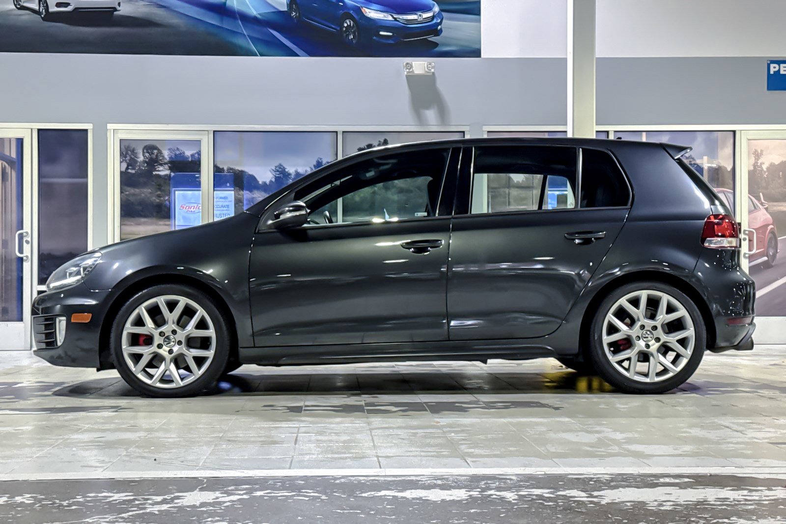 Used 2013 Volkswagen GTI Driver's Edition image 2