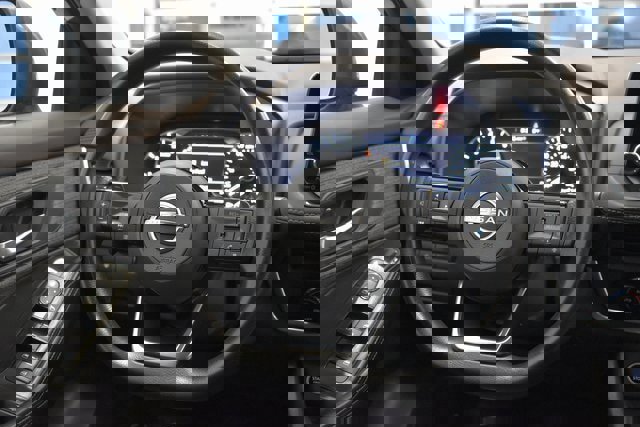 Used 2023 Nissan Rogue SV image 26