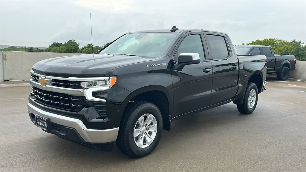 Used 2025 Chevrolet Silverado 1500 LT RWD image 8