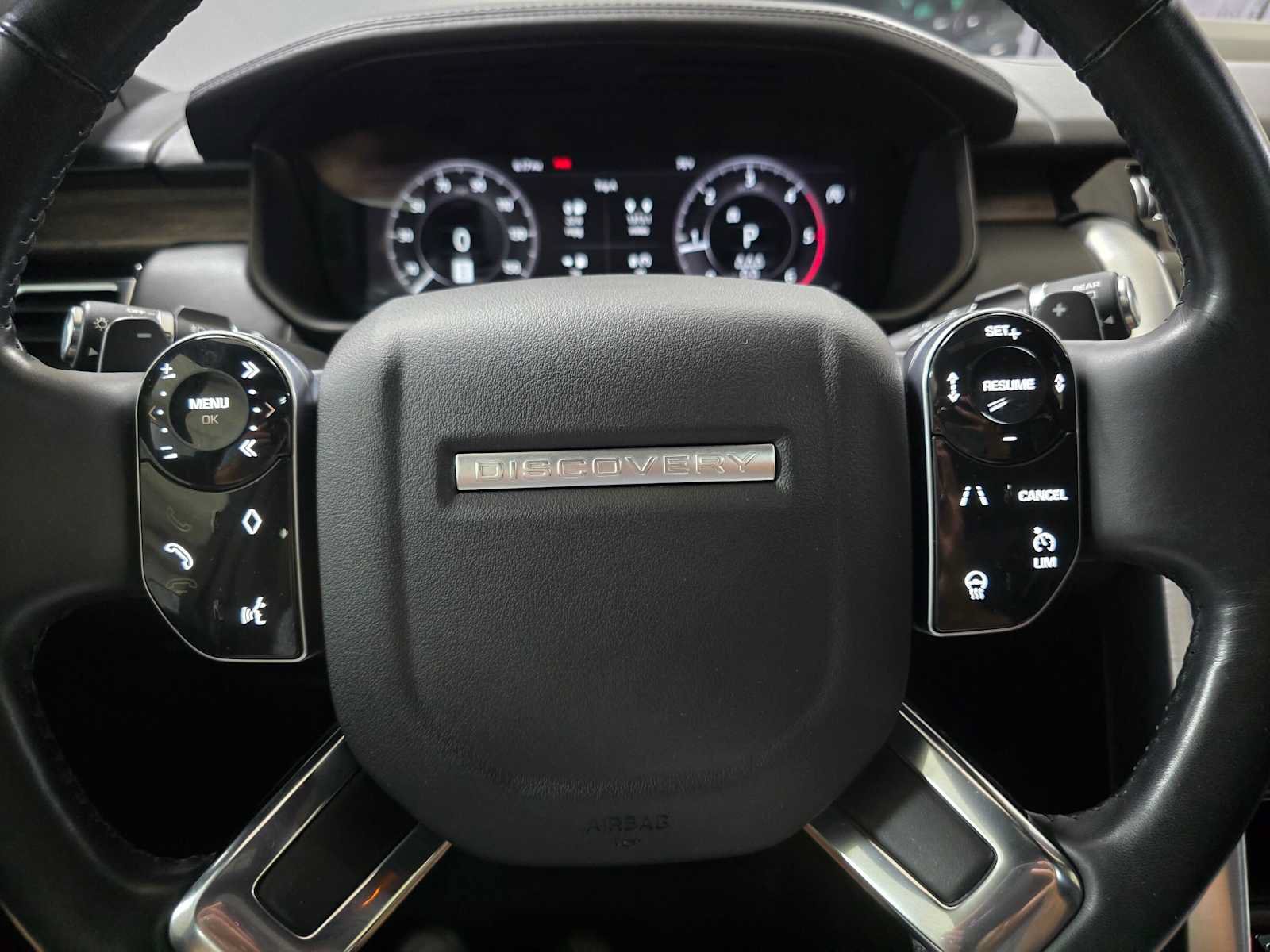 Used 2020 Land Rover Discovery HSE Luxury AWD/4WD image 24