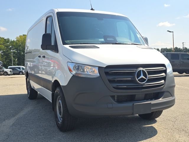 Used 2025 Mercedes-Benz Sprinter 2500 image 7