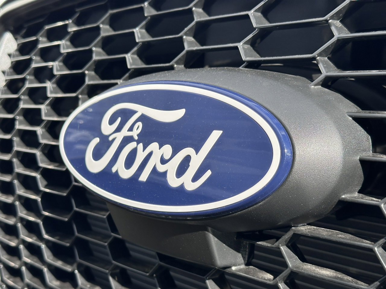 New 2026 Ford Transit 150 148 Medium Roof w/ Load Area Protection Package image 10