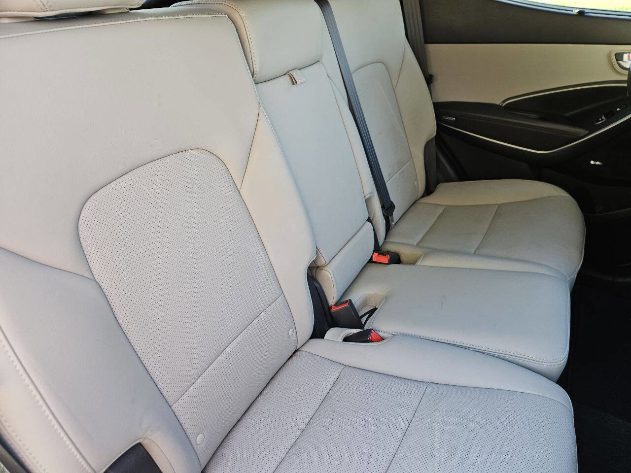 Used 2018 Hyundai Santa Fe Sport FWD image 15