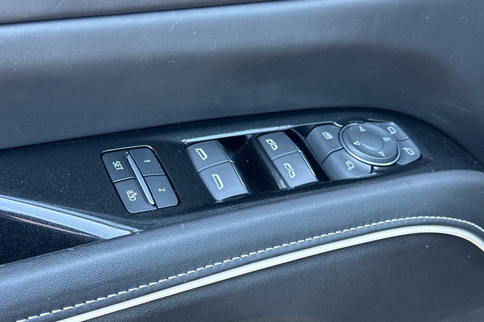 Certified 2024 Cadillac Escalade Sport Platinum image 12