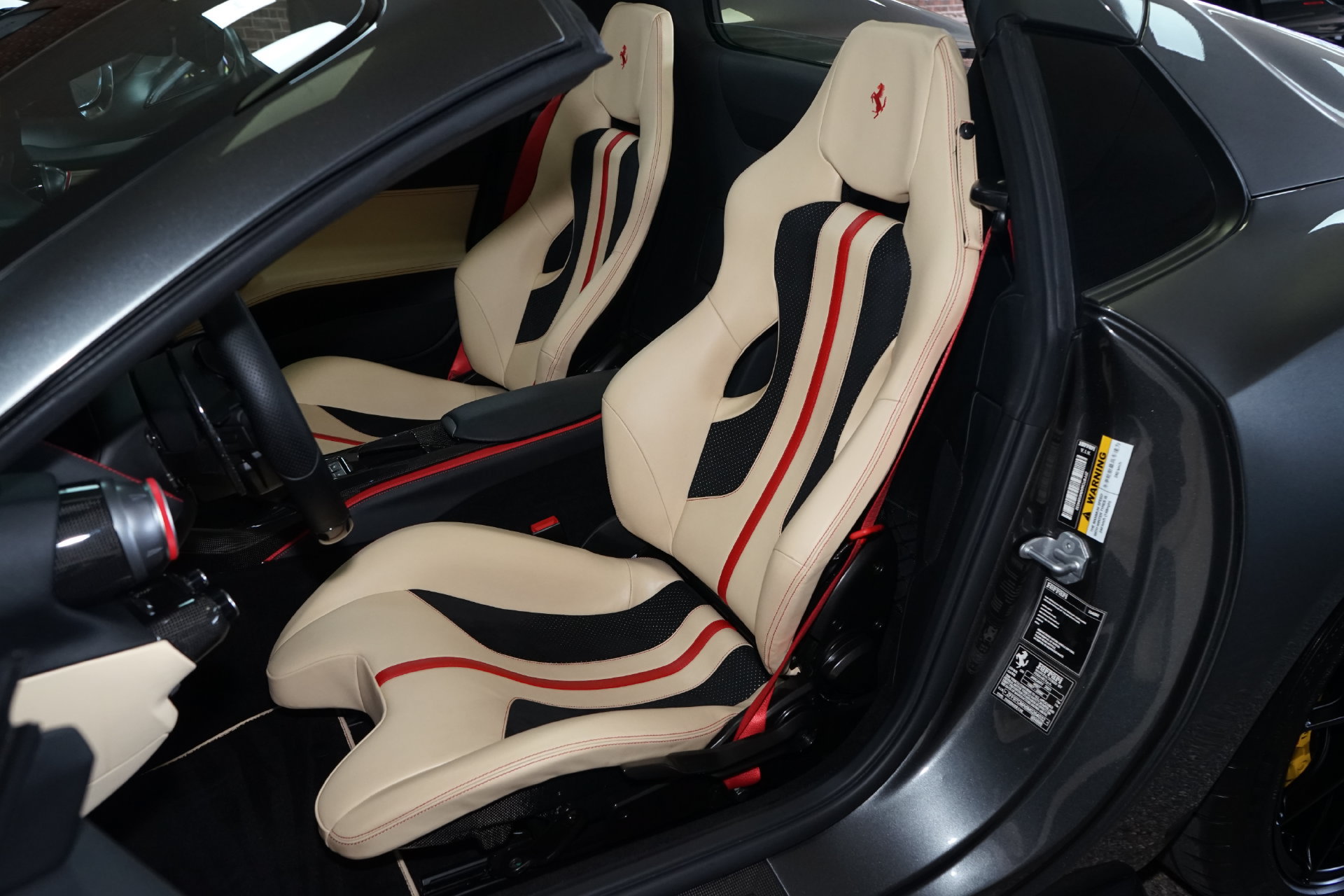 Used 2021 Ferrari 812 GTS RWD image 14
