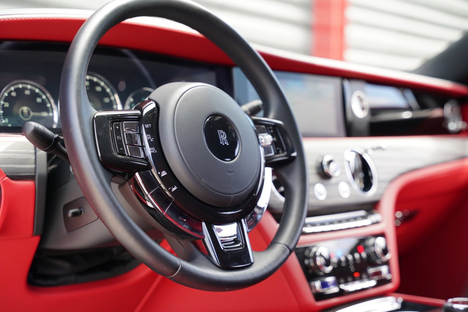 Used 2022 Rolls-Royce Ghost w/ Ghost Package AWD/4WD image 21