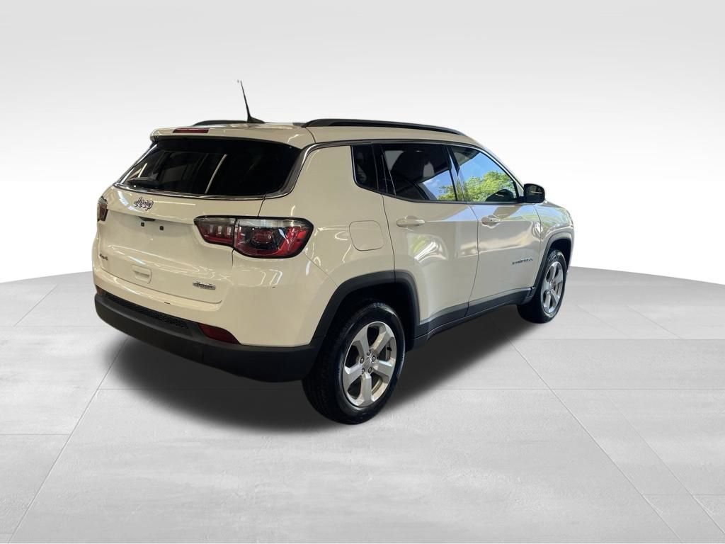 Used 2020 Jeep Compass Latitude w/ Cold Weather Group AWD/4WD image 36