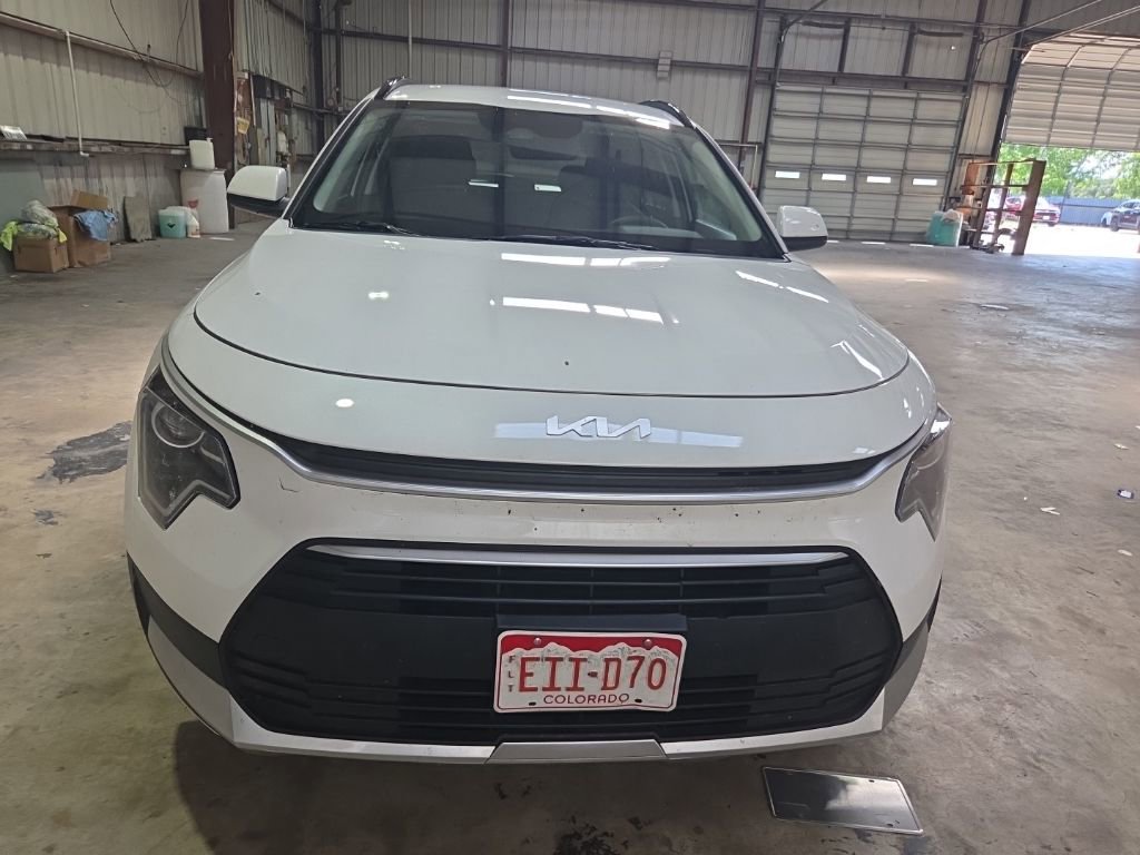 Used 2025 Kia Niro LX FWD image 7