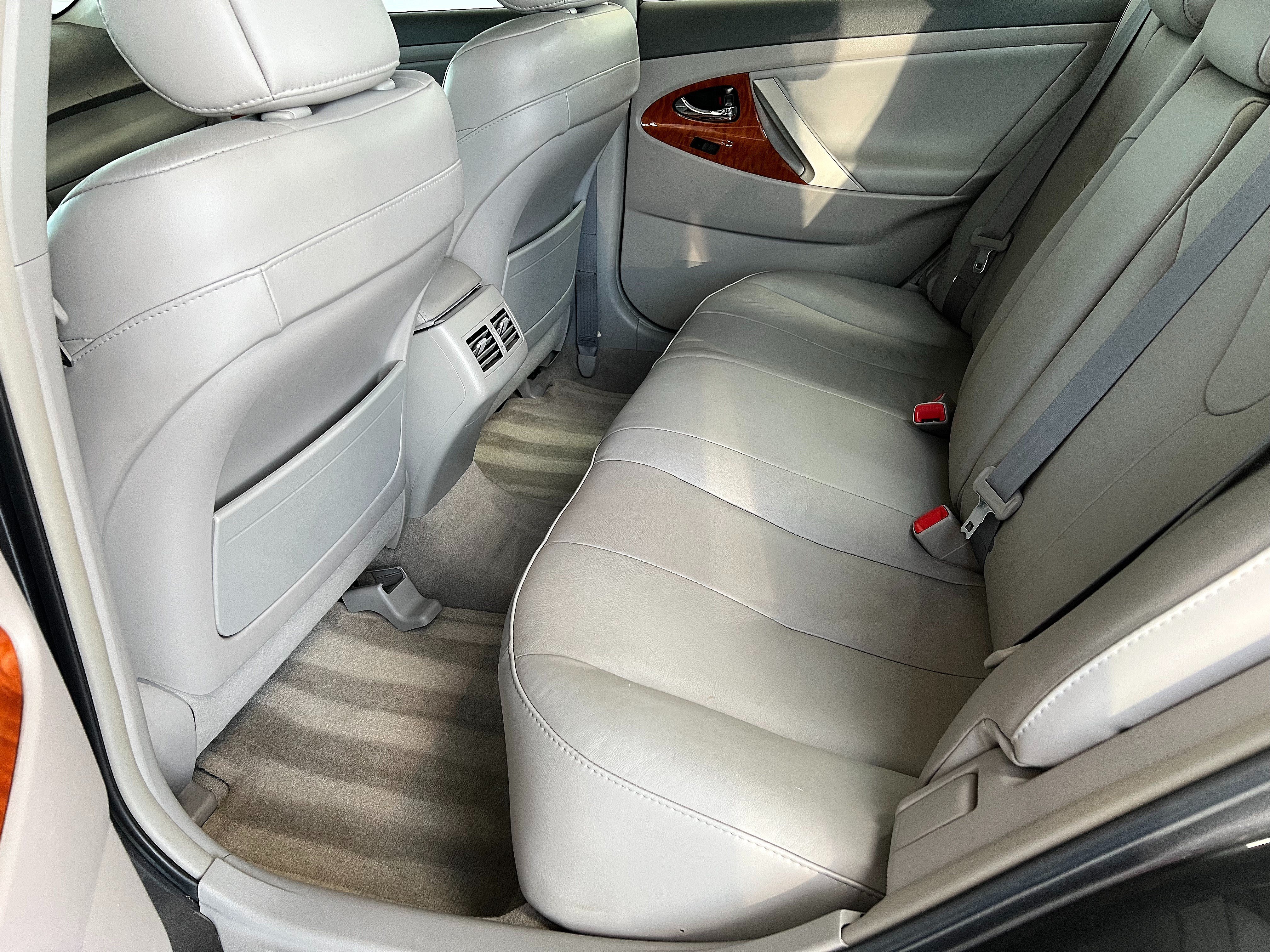 Used 2009 Toyota Camry XLE FWD image 19