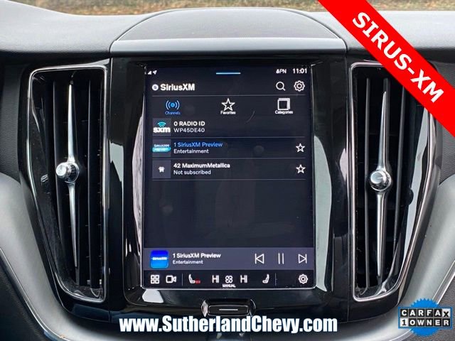 Used 2023 Volvo XC60 T8 Core image 28