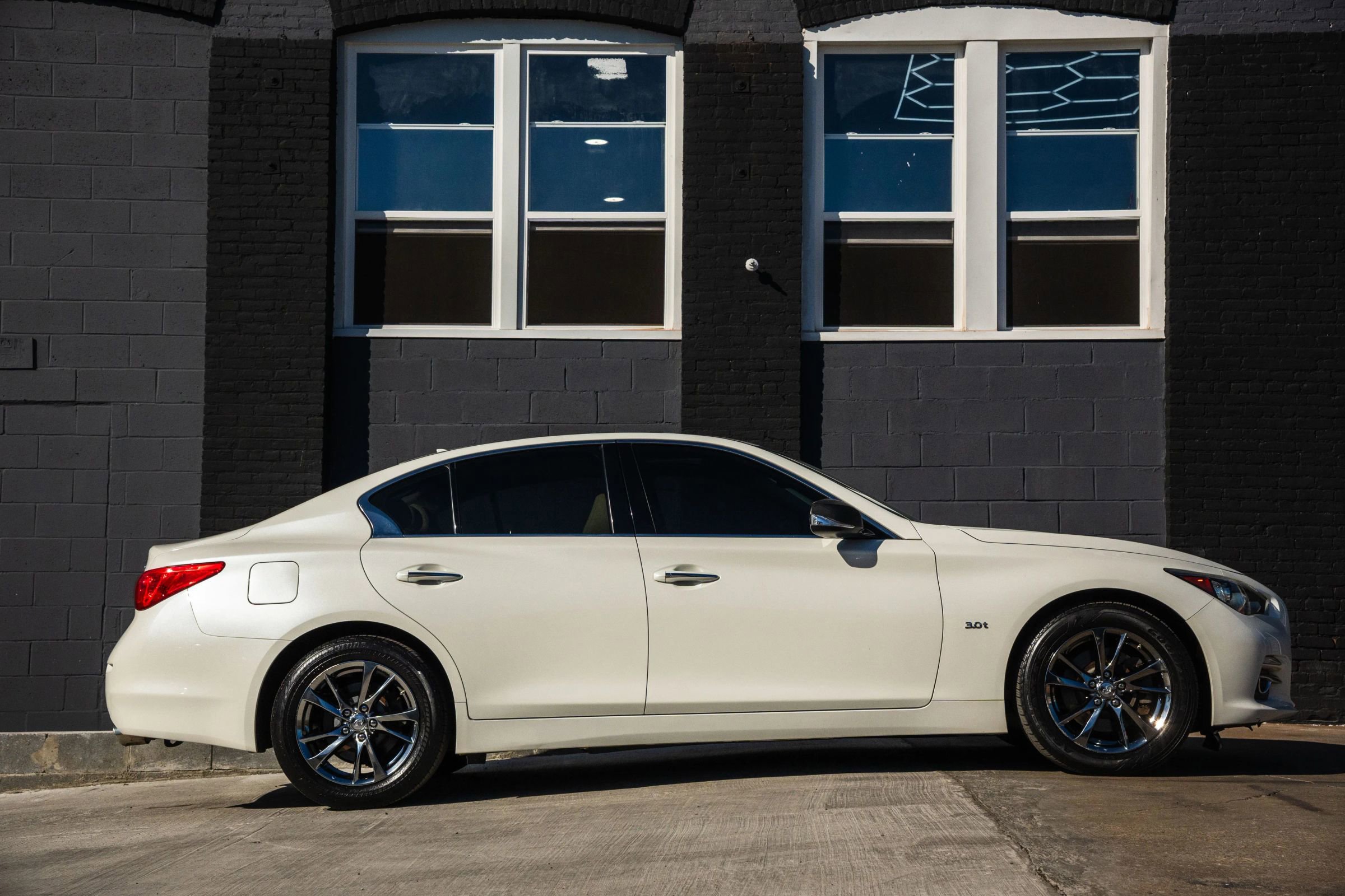 Used 2017 INFINITI Q50 Signature Edition image 6