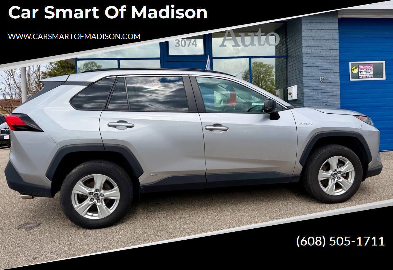 Used 2020 Toyota RAV4 LE AWD/4WD image 1