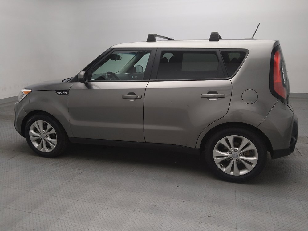 Used 2016 Kia Soul + FWD image 3