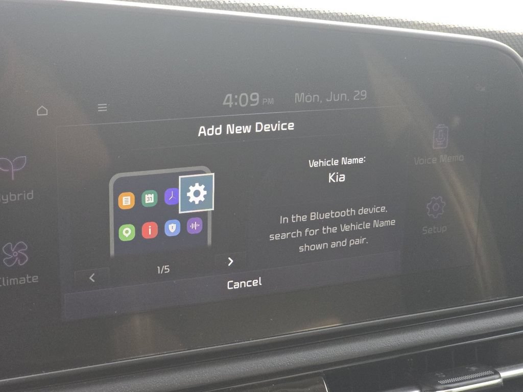 Used 2023 Kia Niro EX FWD image 7
