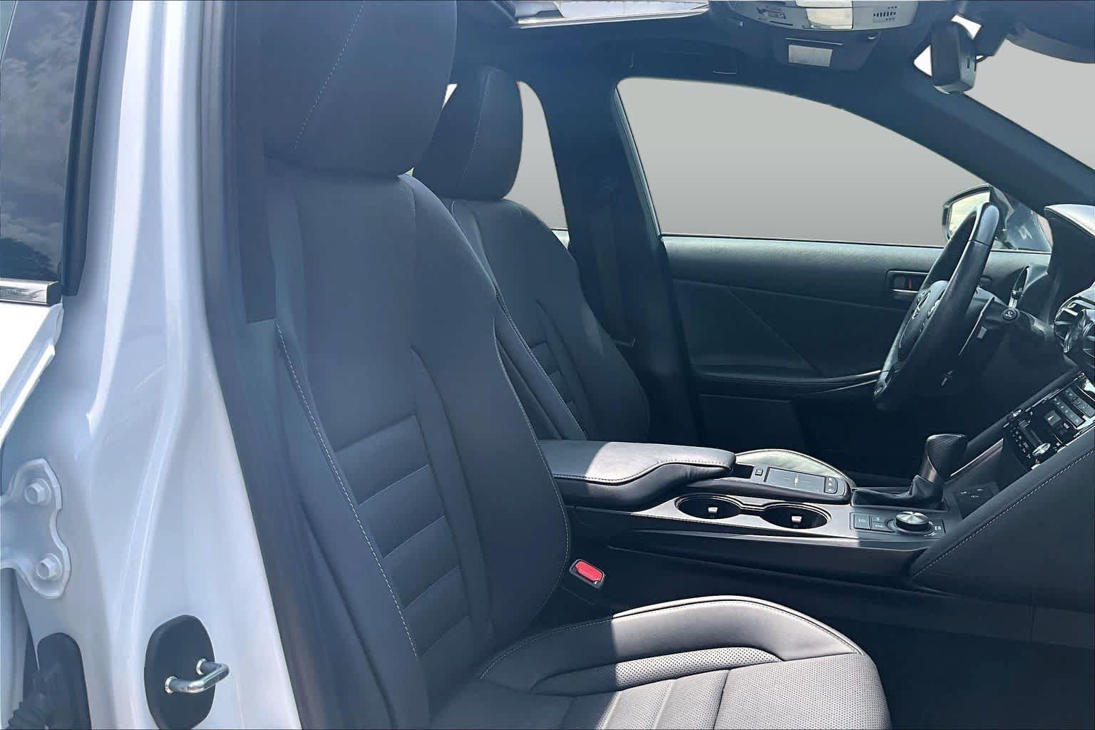 Used 2023 Lexus IS 350 F Sport w/ Memory Package RWD image 9