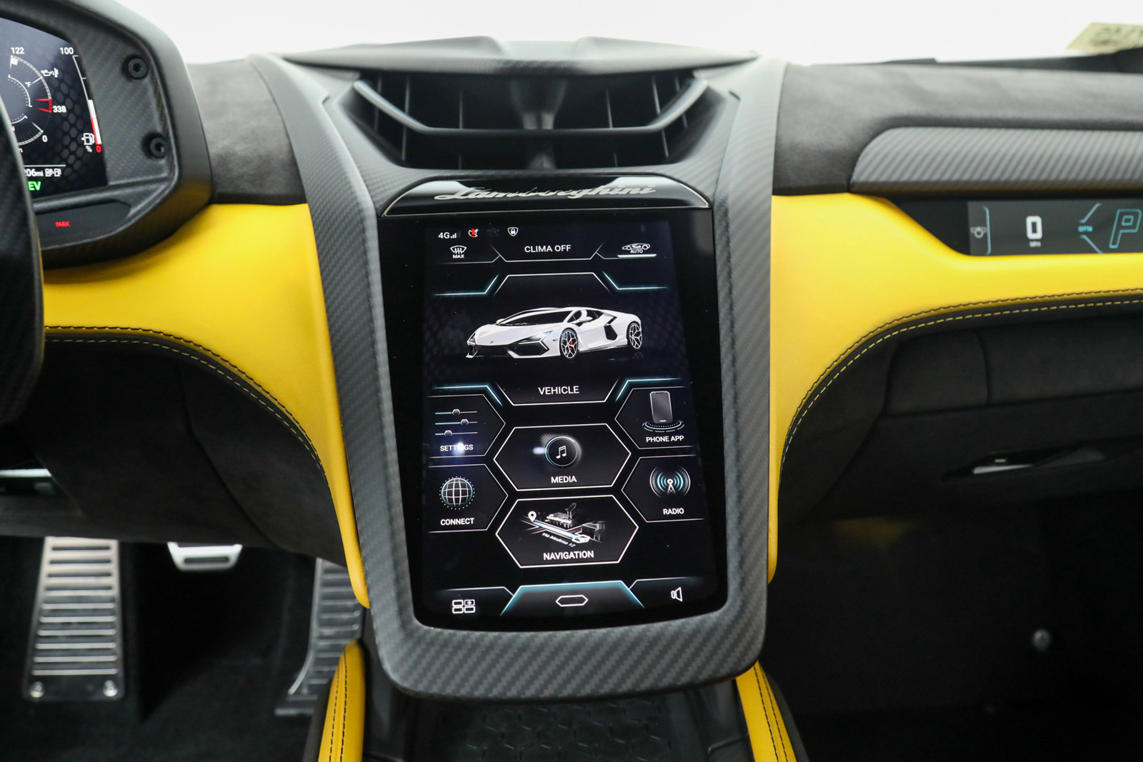 Used 2024 Lamborghini Revuelto image 33