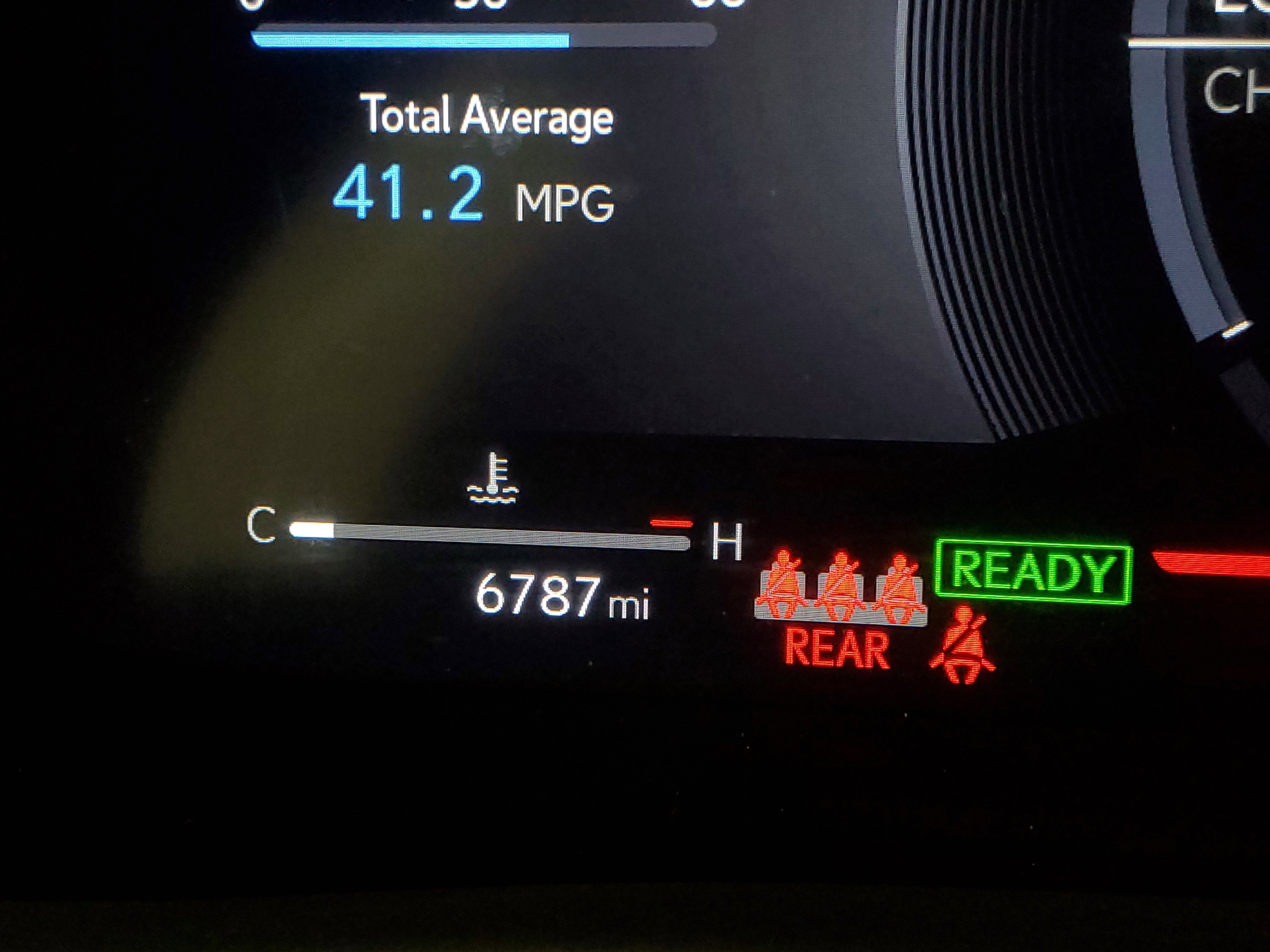 Used 2025 Lexus UX 300h UX 300h F SPORT Design w/ Accessory Package (Z1) image 29