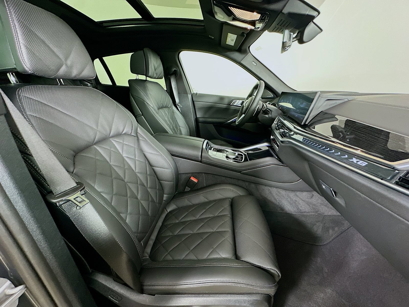 New 2026 BMW X6 xDrive40i w/ Climate Comfort Package AWD/4WD image 44