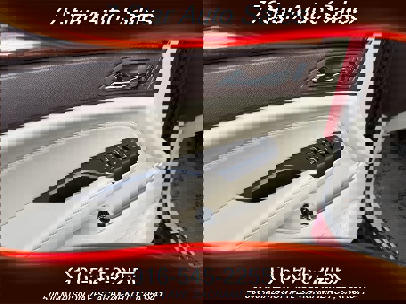 Used 2014 Cadillac SRX Luxury image 7