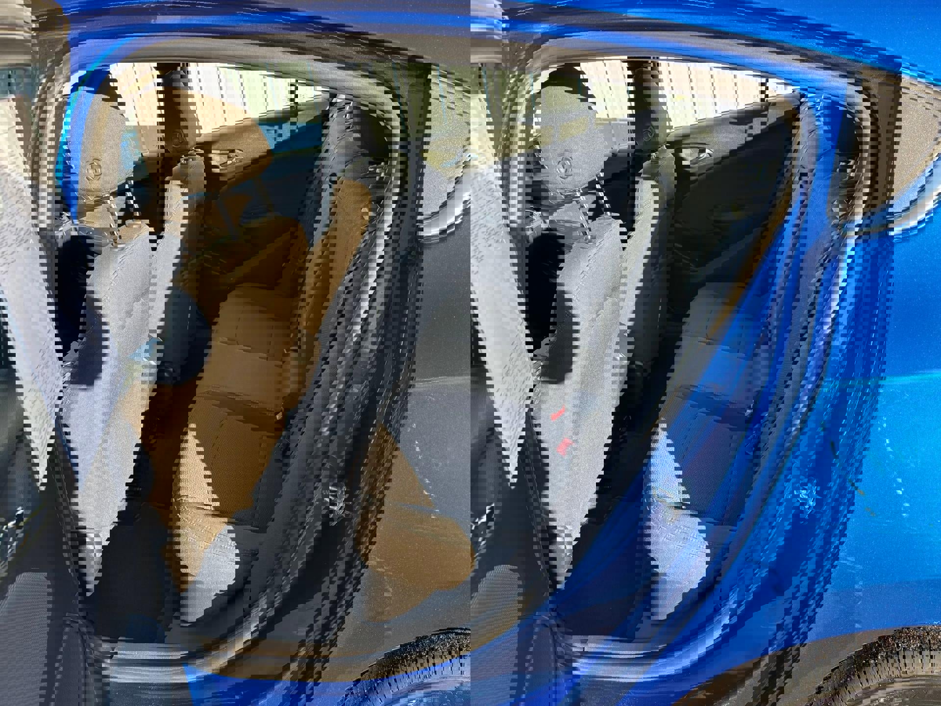 Used 2018 Chevrolet Cruze LT w/ Convenience Package image 14