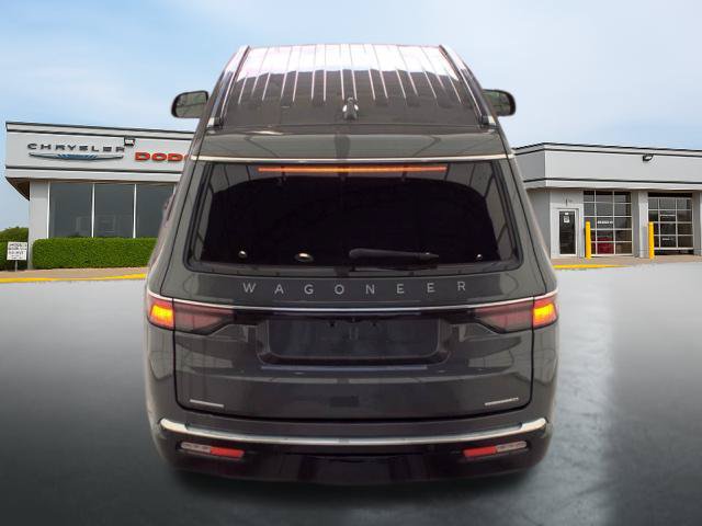 Used 2023 Jeep Wagoneer Series II AWD/4WD image 7