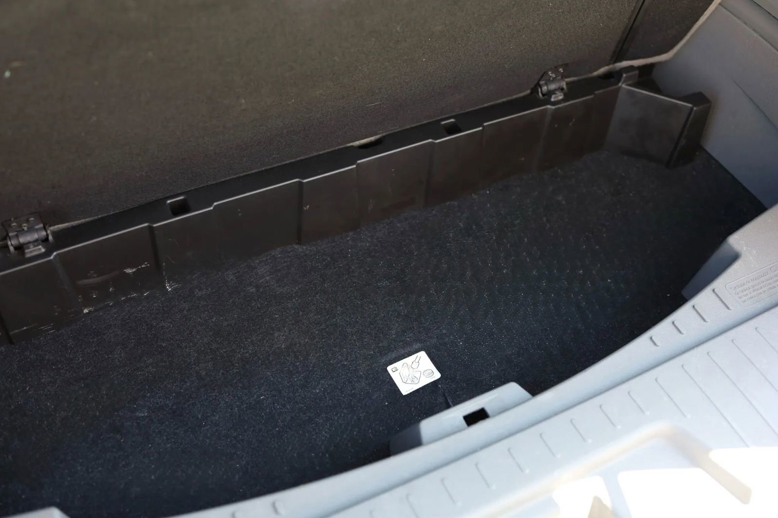 Used 2017 Chevrolet Traverse LS FWD image 31