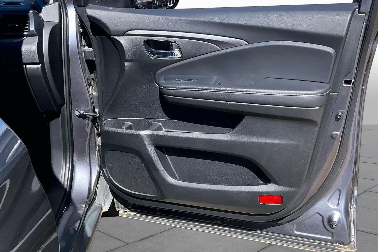Used 2025 Honda Ridgeline RTL image 22