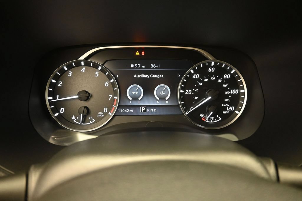 Used 2022 Nissan Frontier SV RWD image 3