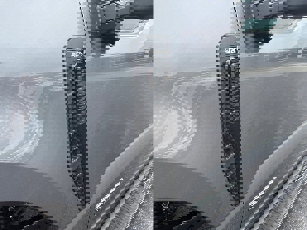 New 2025 Ford F250 Lariat w/ Lariat Ultimate Package image 9