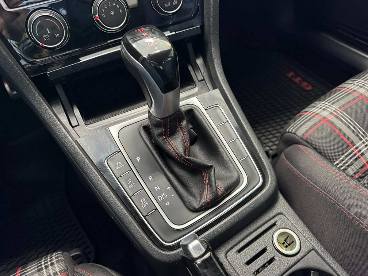 Used 2018 Volkswagen GTI S FWD image 35