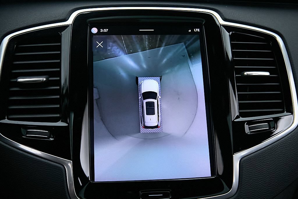 Certified 2023 Volvo XC90 B6 Plus w/ Protection Package Premier AWD/4WD image 29