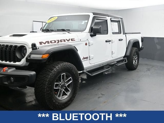 Used 2024 Jeep Gladiator Mojave w/ Technology Group AWD/4WD image 6