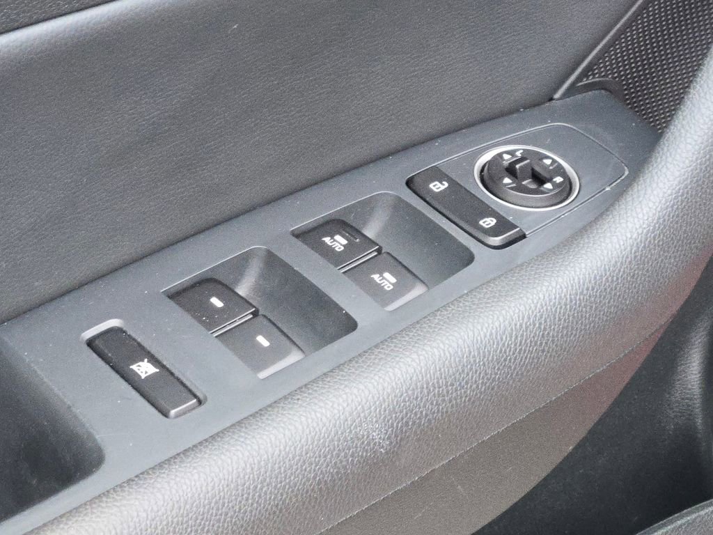 Used 2018 Hyundai Sonata Sport w/ Tech Package 05 image 28