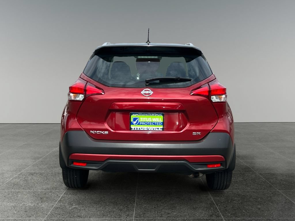 Used 2019 Nissan Kicks SR w/ SR Premium Package FWD image 6