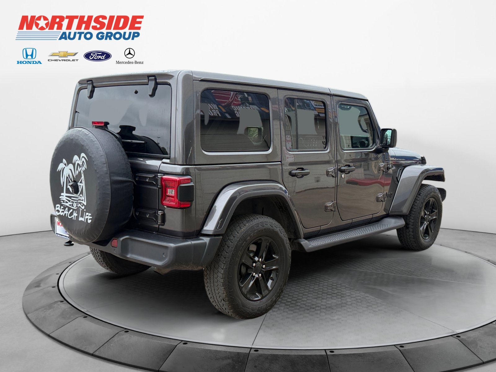 Used 2022 Jeep Wrangler Unlimited Sahara AWD/4WD image 7
