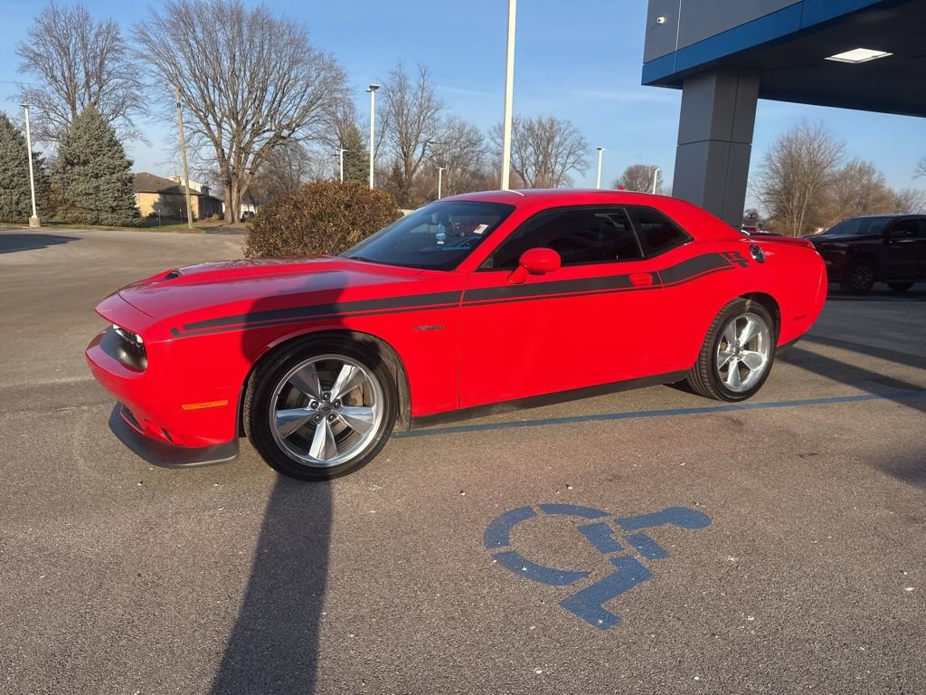 Used 2019 Dodge Challenger R/T w/ Plus Package image 5