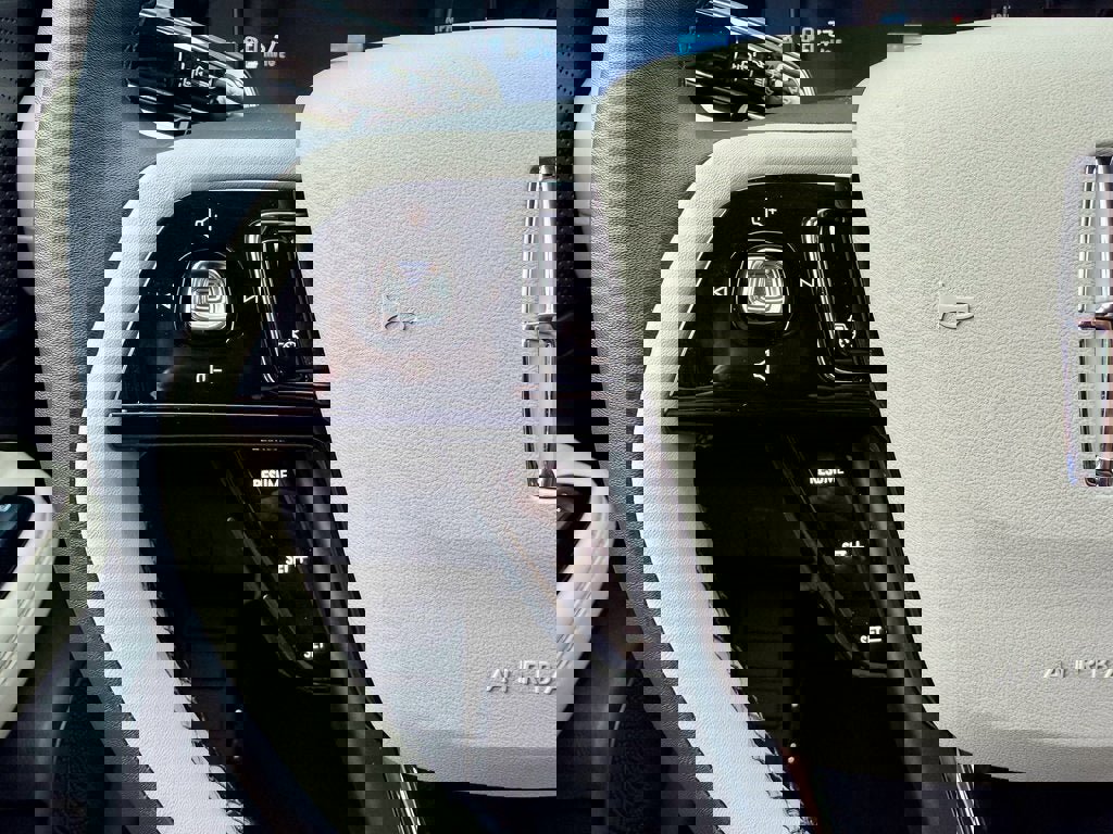 New 2025 Lincoln Corsair AWD w/ Equipment Group 101A image 27