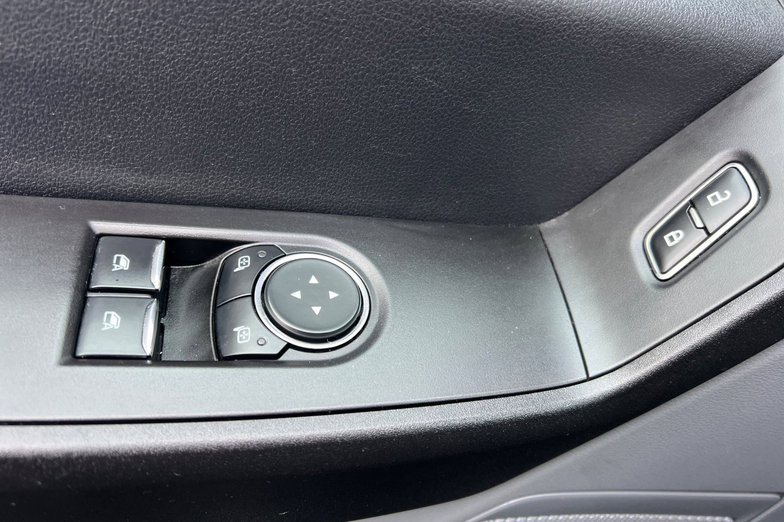 Used 2024 Ford F250 XL w/ XL Chrome Package image 11