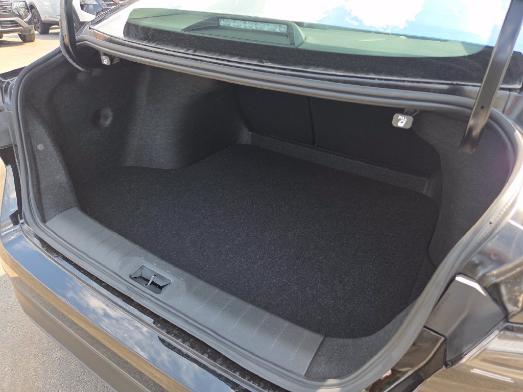 New 2027 Nissan Sentra SV w/ SV Convenience Package FWD image 25