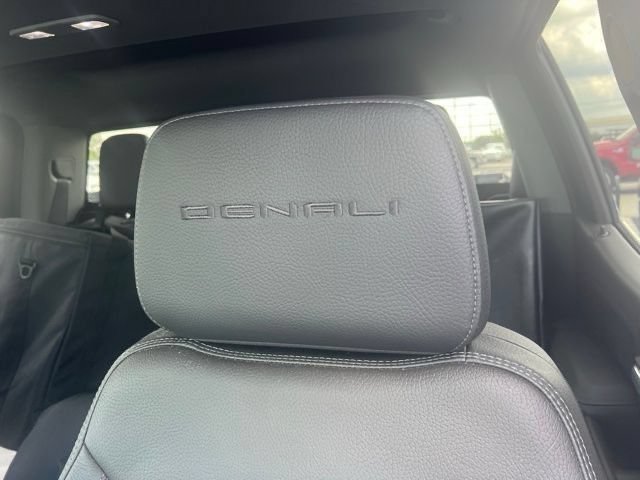 Certified 2022 GMC Sierra 1500 Denali w/ Denali Premium Package AWD/4WD image 18