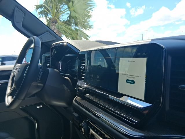 Used 2025 Chevrolet Silverado 1500 ZR2 w/ Technology Package AWD/4WD image 11