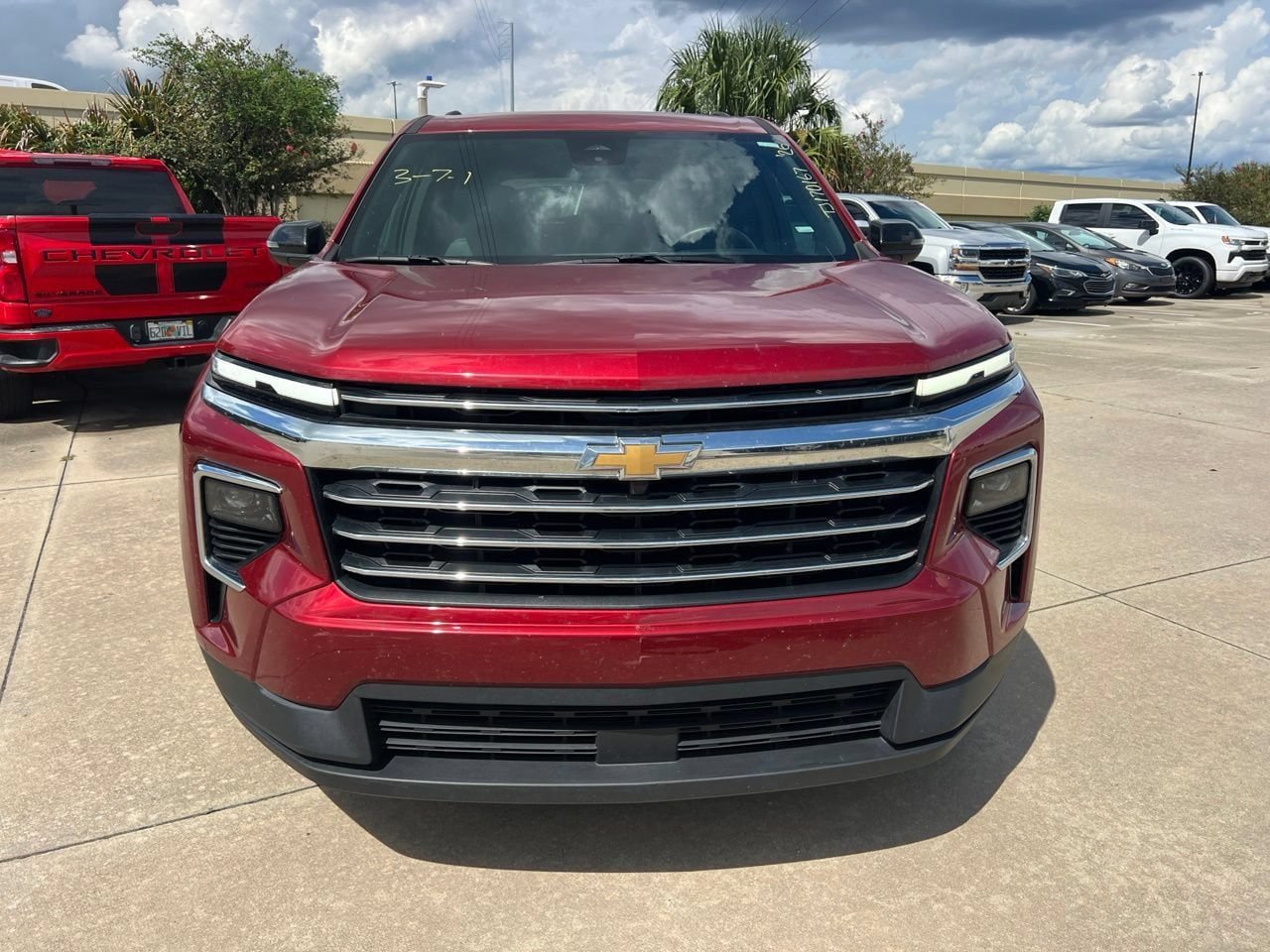 Used 2026 Chevrolet Traverse LT FWD image 8