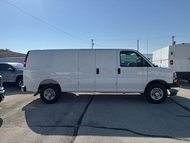 New 2025 Chevrolet Express 3500 Extended w/ Driver Convenience Package image 5