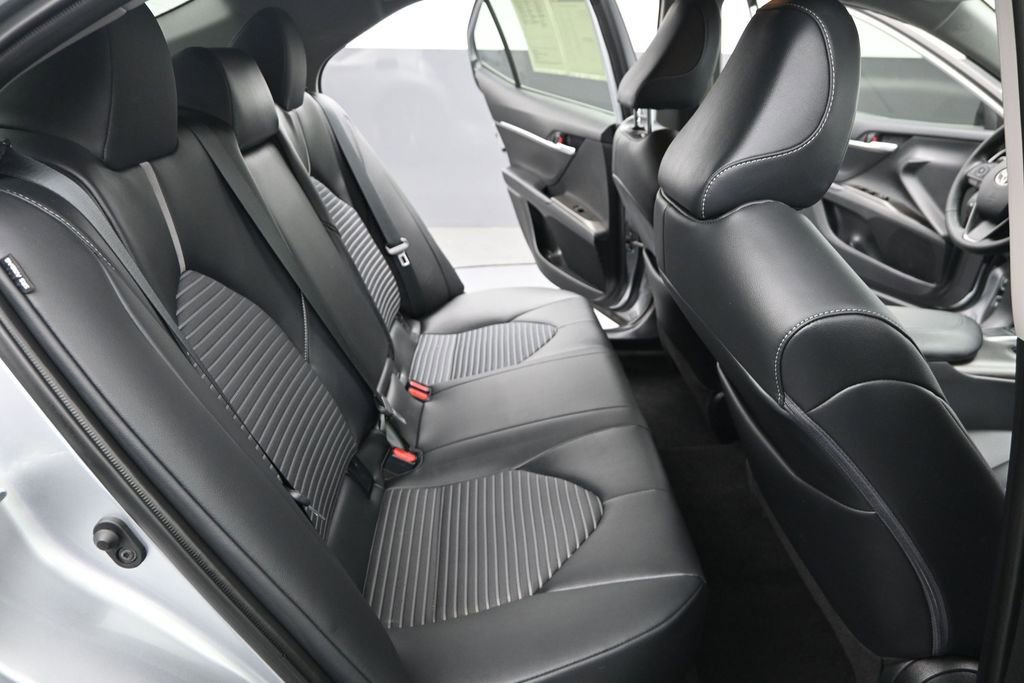 Used 2023 Toyota Camry SE FWD image 28
