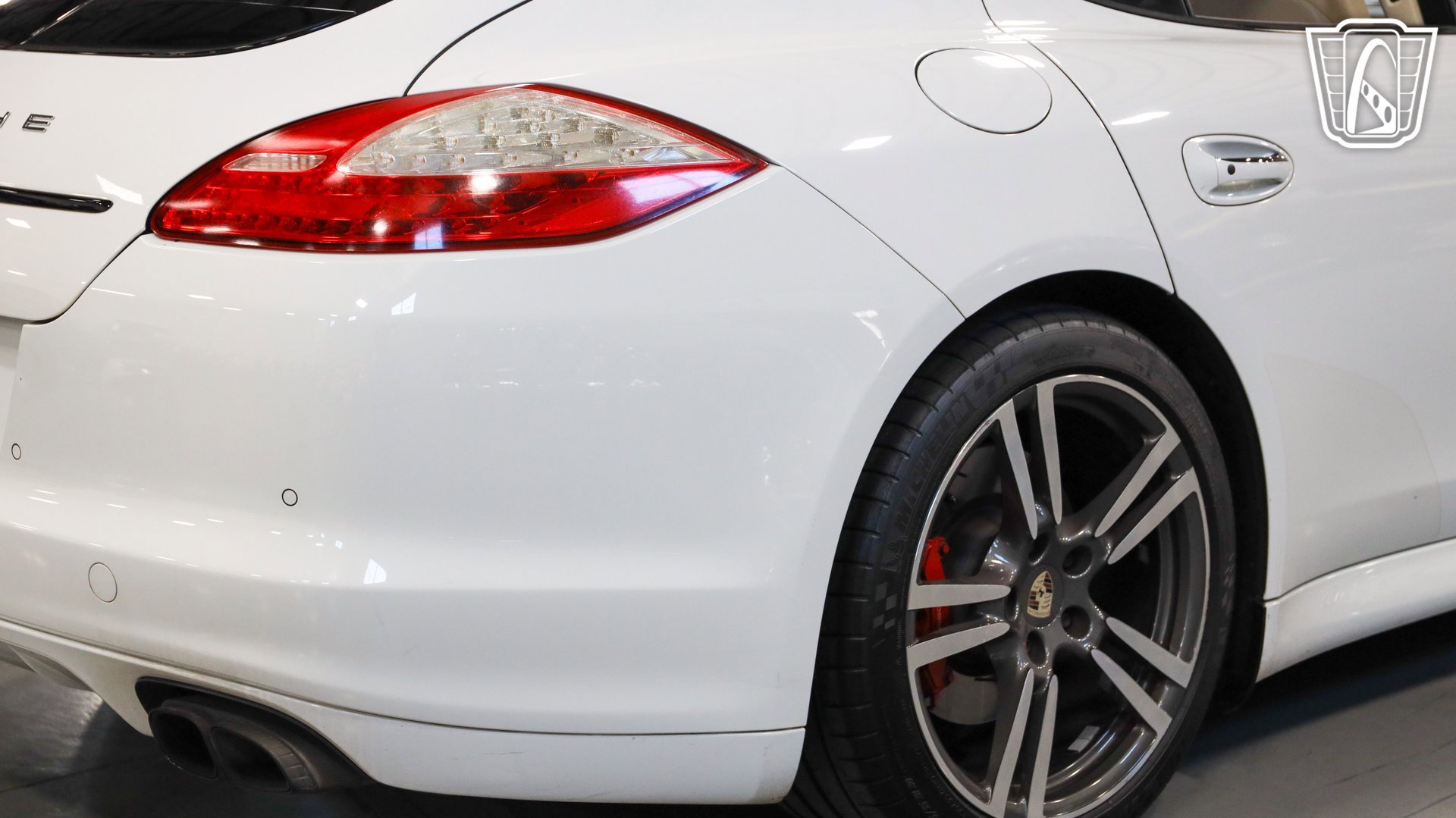 Used 2013 Porsche Panamera AWD/4WD image 31